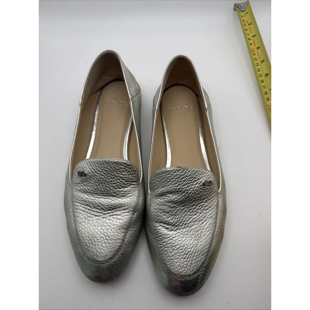 ESCADA Women's Size 38 LEATHER ITALY MADE Flats Oxfords Loafers Silver Shiny